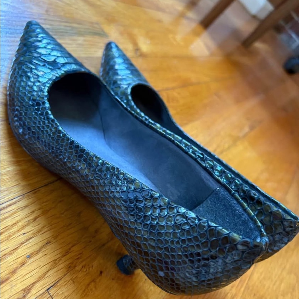 Stuart Weitzman Snakeskin Patterned Kitten Heels - image 2